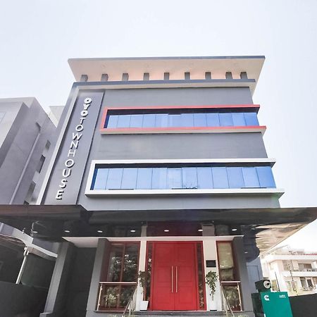 Super Townhouse Lords Inn Regency Manglia Exterior photo