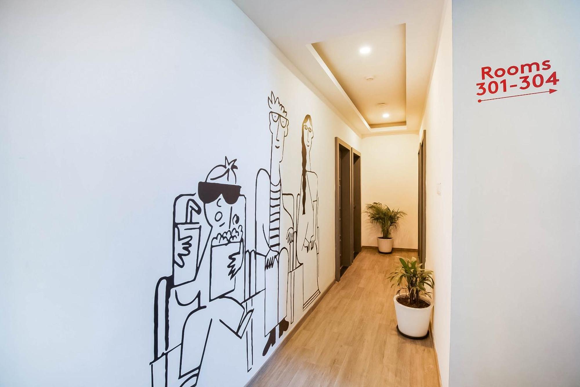 Super Townhouse Lords Inn Regency Manglia Exterior photo